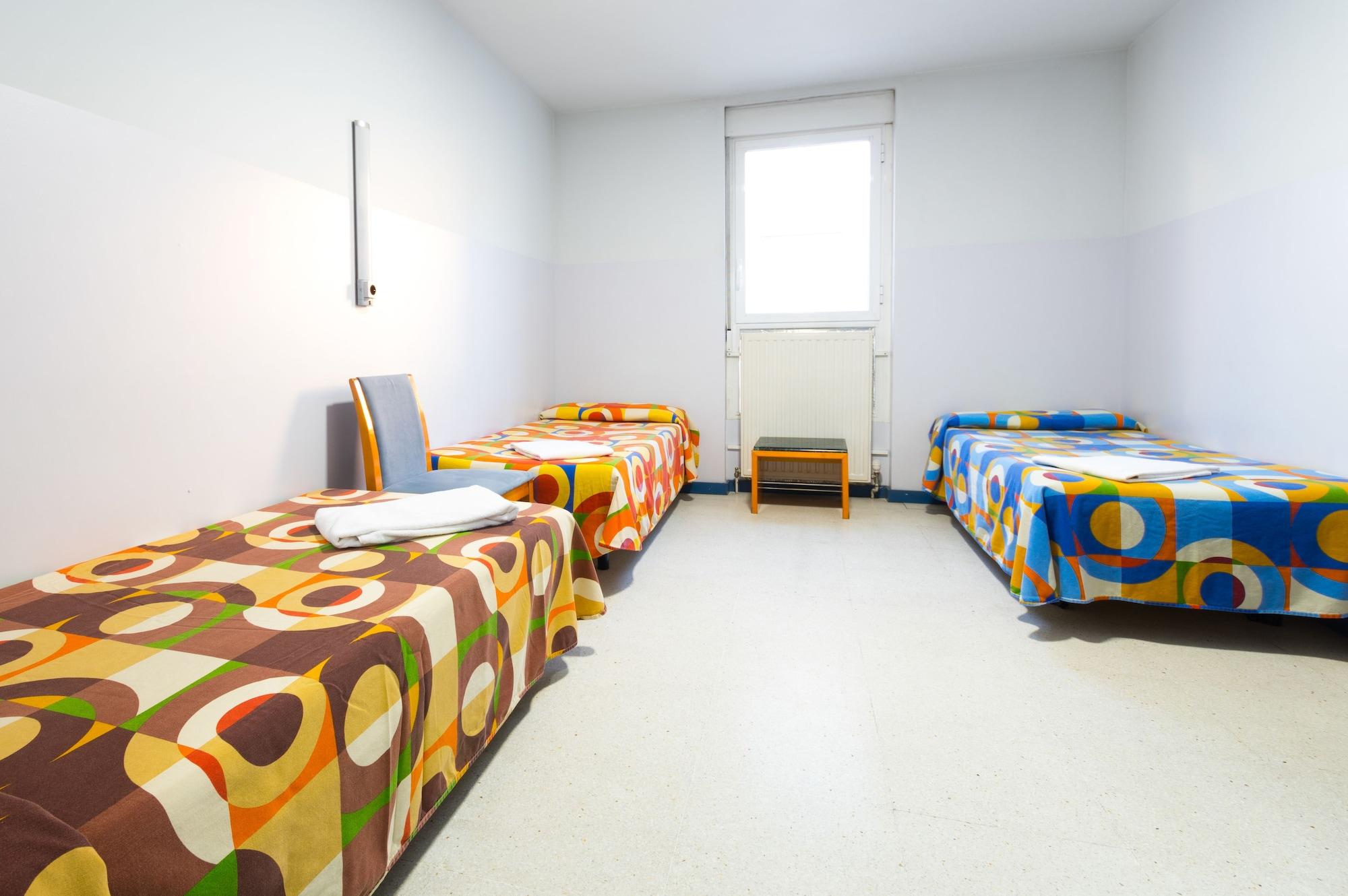 Hostal Welcome Madrid Bagian luar foto