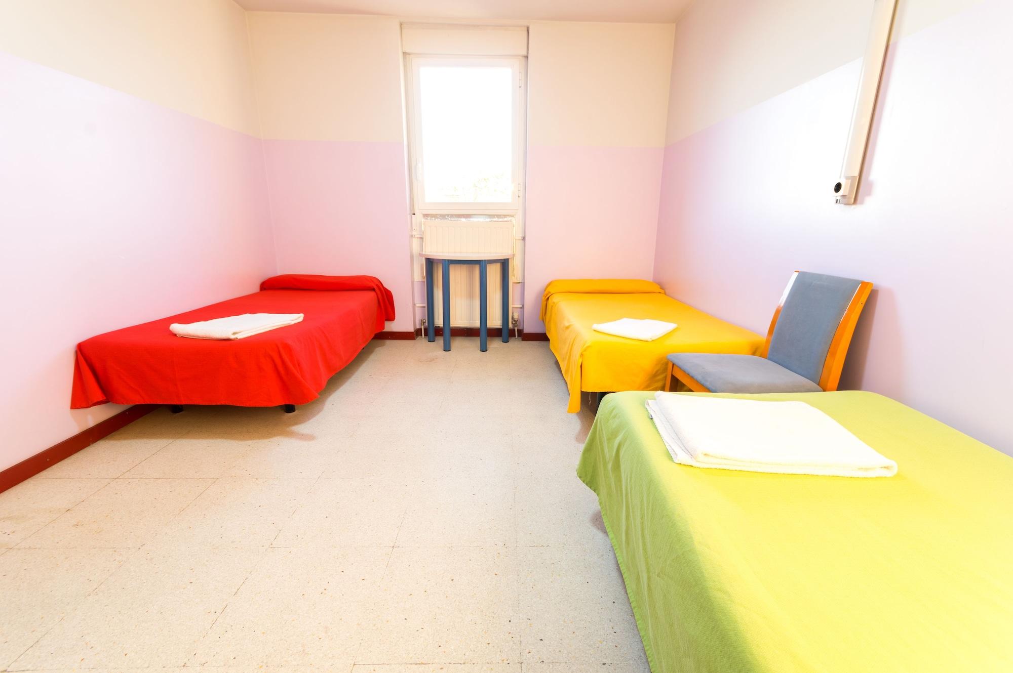 Hostal Welcome Madrid Bagian luar foto